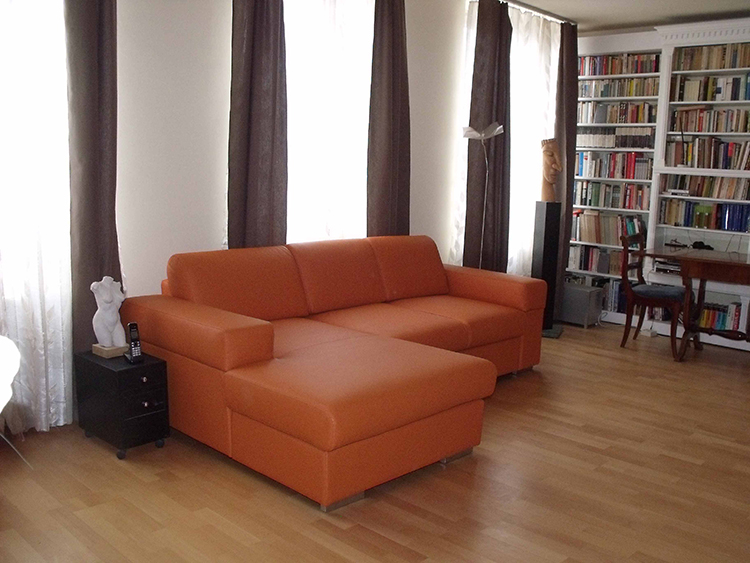 Kunde Lo Tufo - Sofa Potsdam mit Longchair breite Armlehnen klein